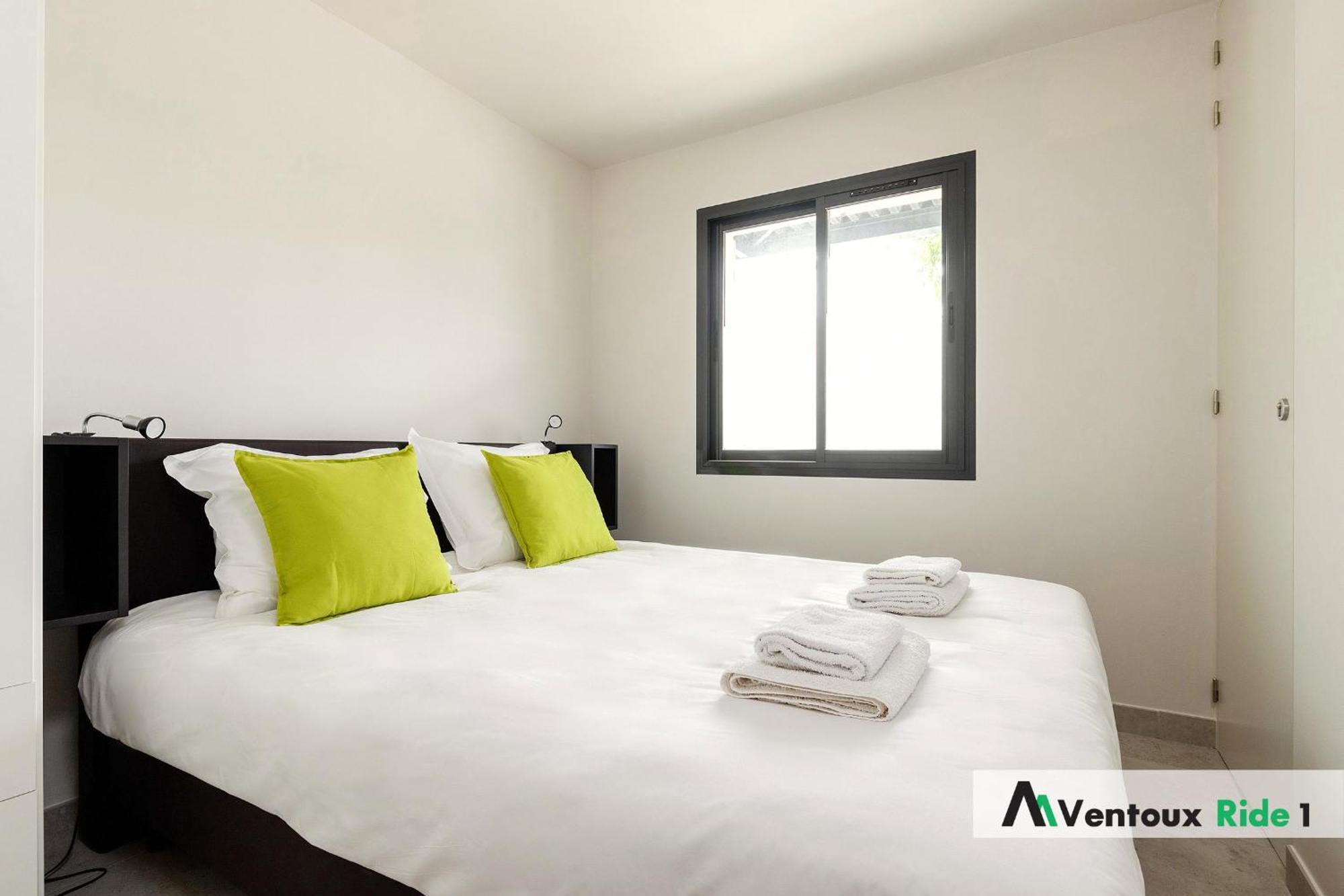Ventoux Ride Apartamento Malaucène Quarto foto