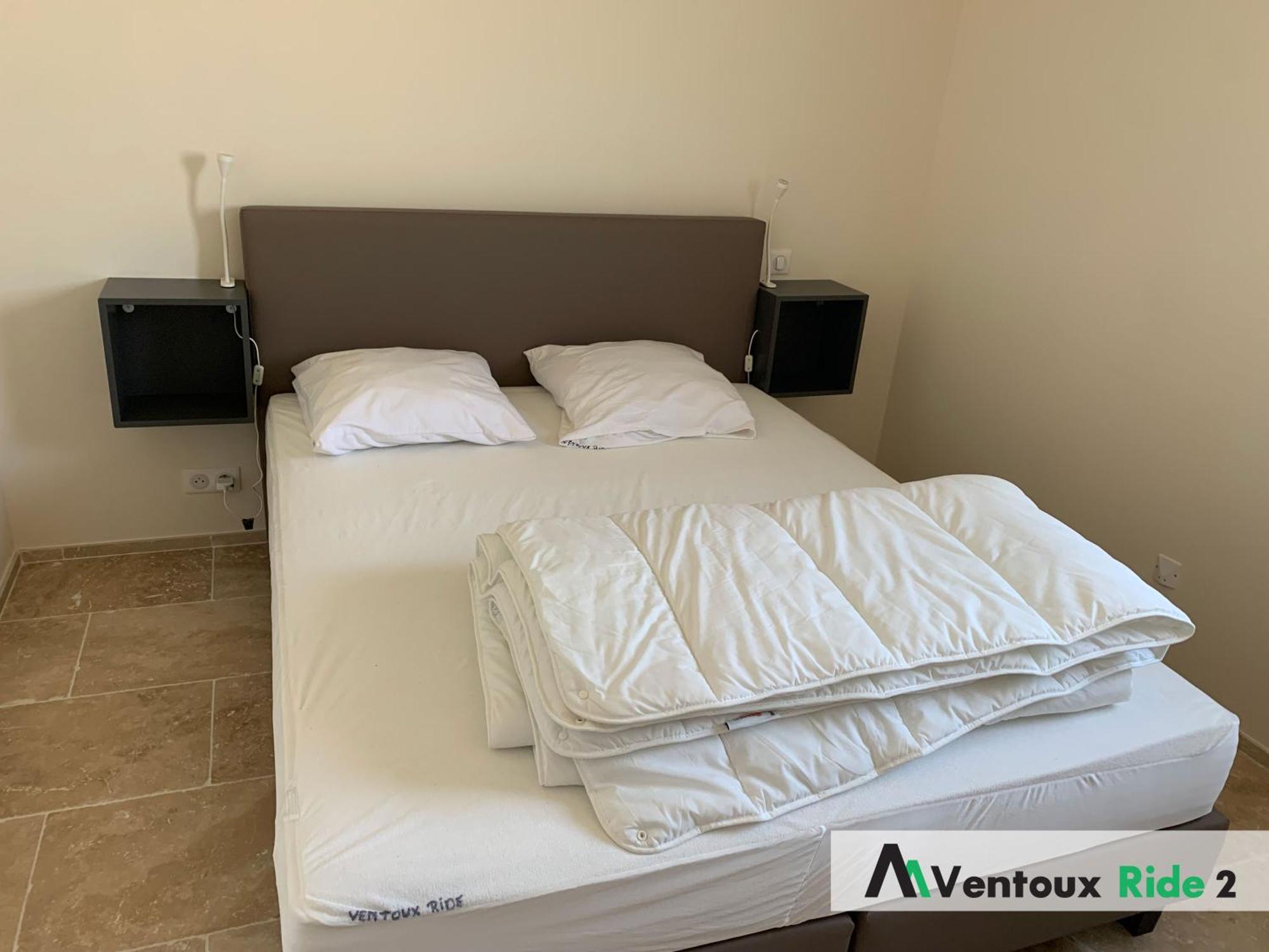 Ventoux Ride Apartamento Malaucène Quarto foto