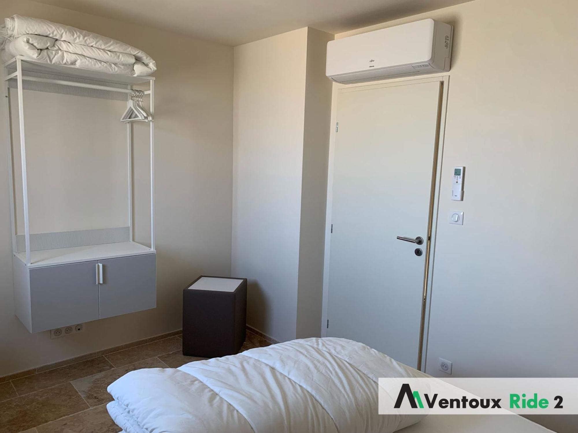 Ventoux Ride Apartamento Malaucène Quarto foto