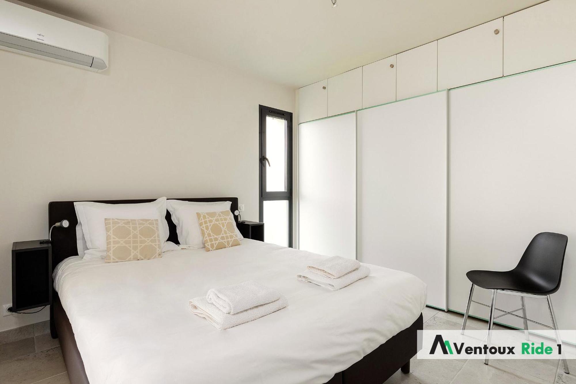 Ventoux Ride Apartamento Malaucène Quarto foto