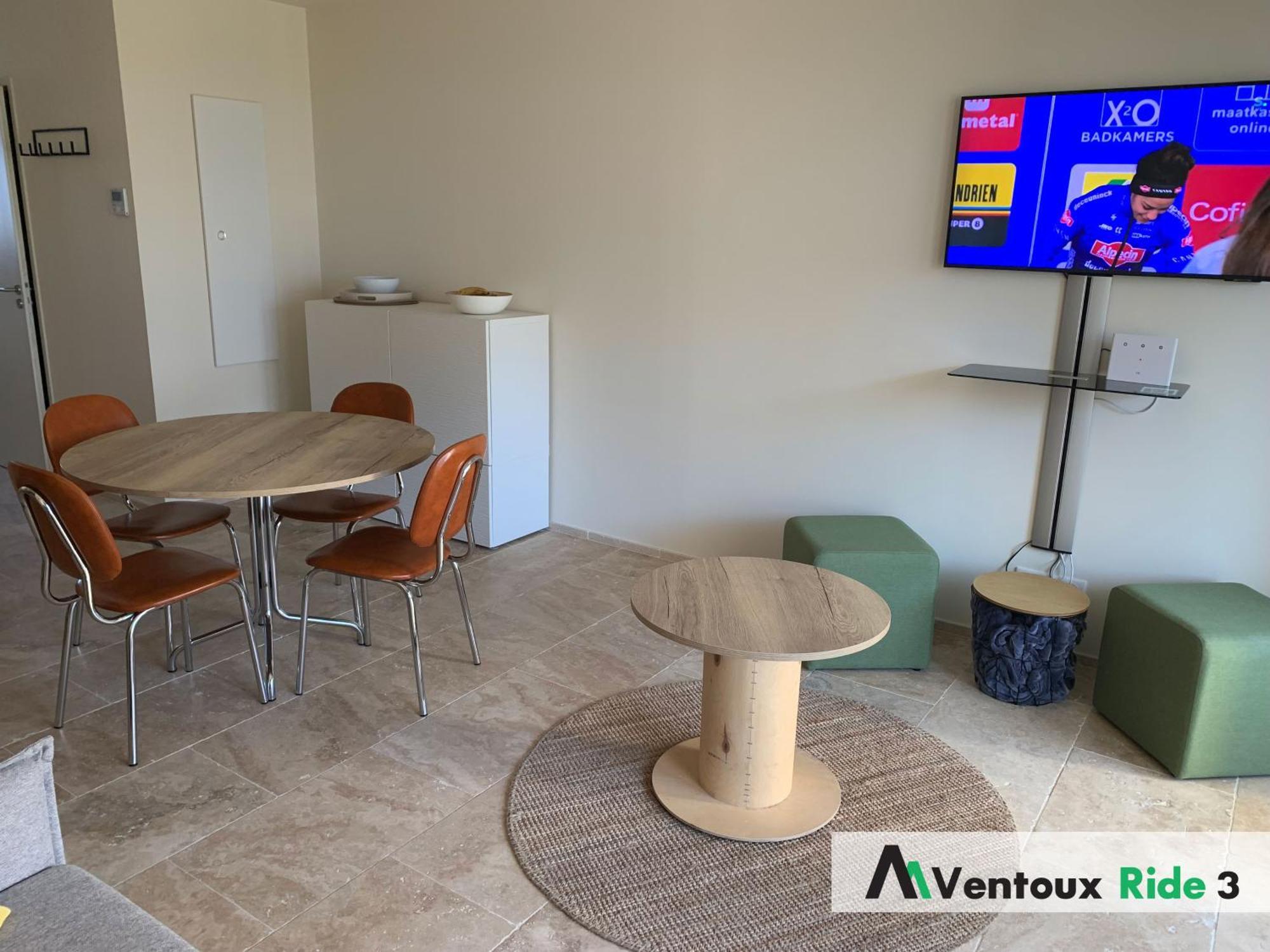 Ventoux Ride Apartamento Malaucène Quarto foto