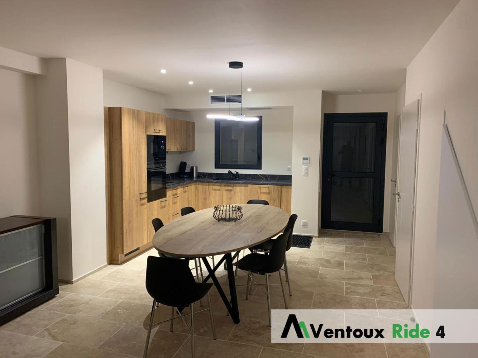 Ventoux Ride Apartamento Malaucène Exterior foto